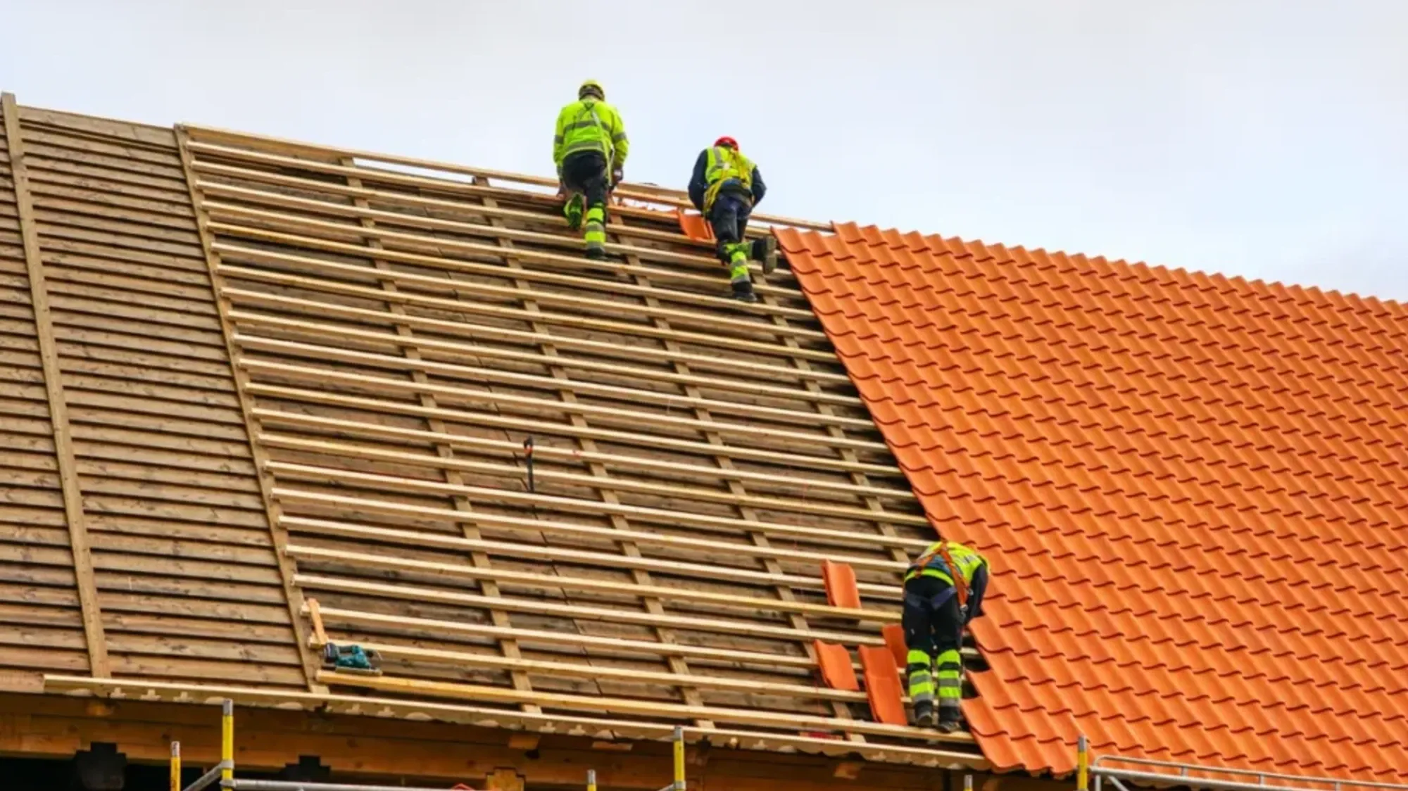 Clay roof construction