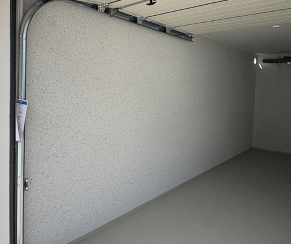 Mit Mittelwand