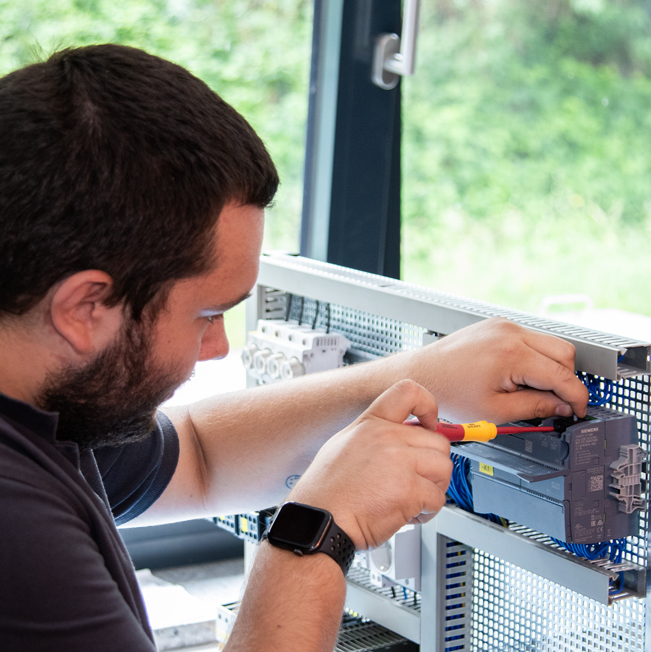 Arbeiten mit Werkzeugen und Materialien